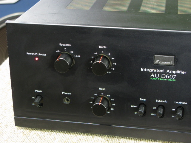 AU-D607 SANSUIの買取価格 : 5,000円 中古オーディオ 高価買取・販売