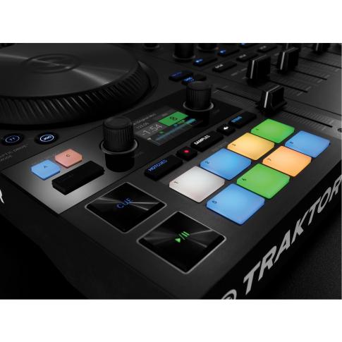 NI Traktor Kontrol S4 MK3 with Odyssey Black Case & Light | IDJNOW