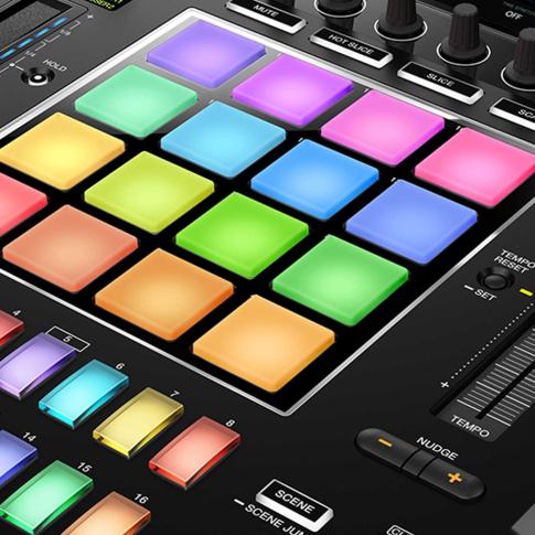 Pioneer DJ DJS-1000 Sampler with Headphones & Case | IDJNOW