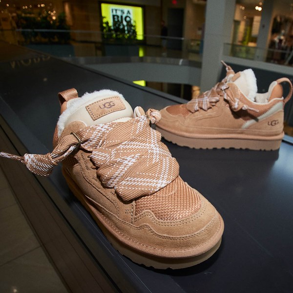 Womens UGG® Lowmel Sneaker - Chestnut | Journeys