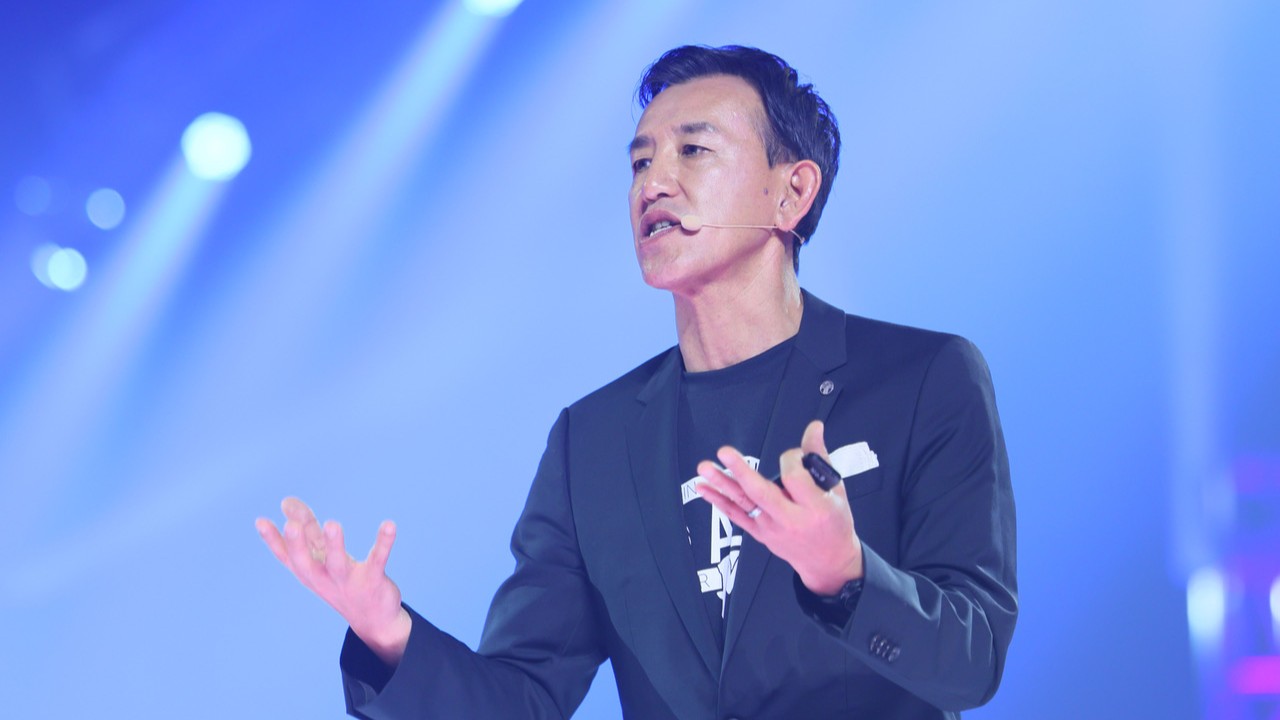 ニュースキンジャパン、新製品のデバイスを発表 横浜アリーナに約8000