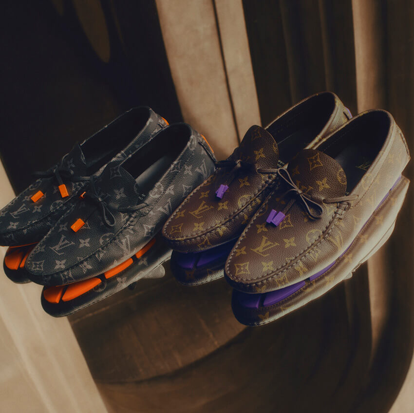 故ヴァージルによる「ルイ・ヴィトン」ドライビングシューズ。ポップな