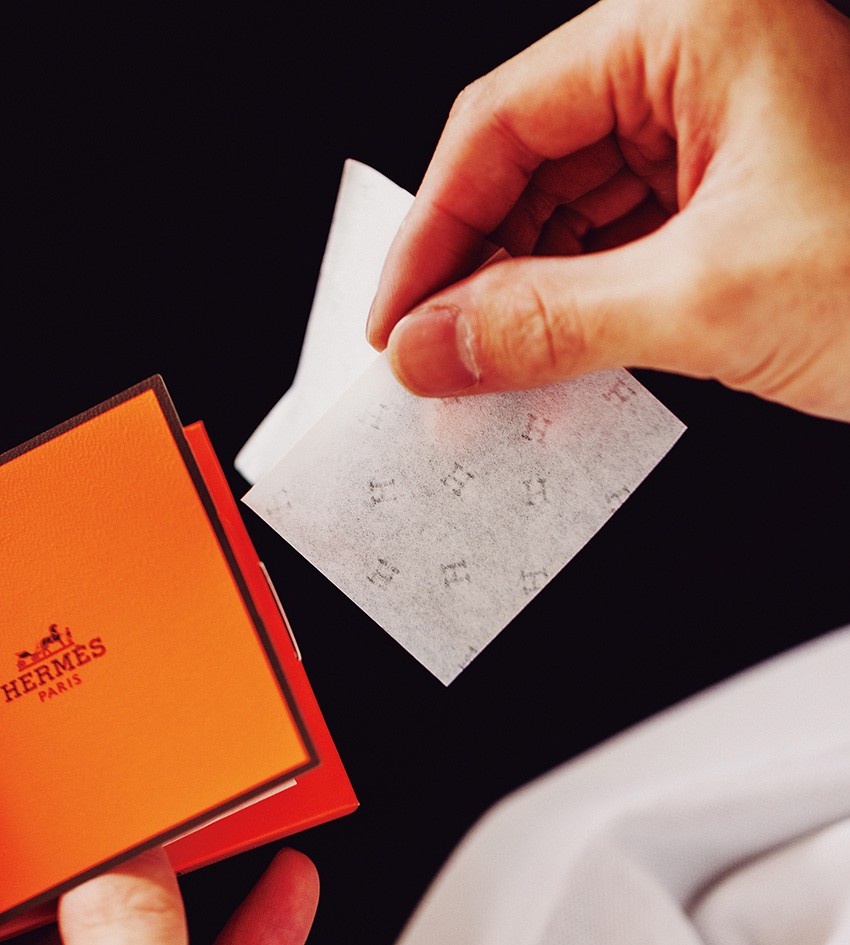 エルメスの“あぶらとり紙”登場。大きめサイズで男性の贈り物にも◎