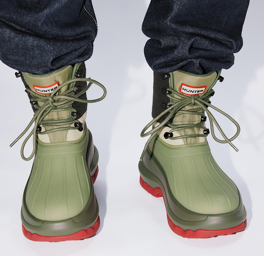 KENZO×HUNTER」コラボ全4型。ボケフラワーをあしらったウェリントン