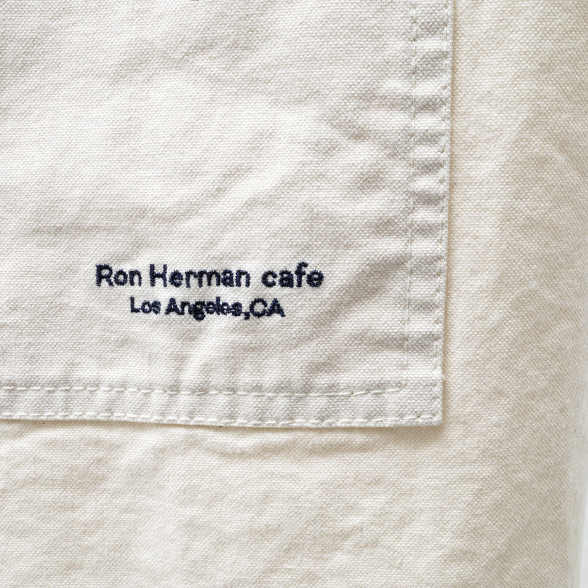 ロンハーマン カフェ”印のエプロン登場！ 休日のクッキングパパ必須