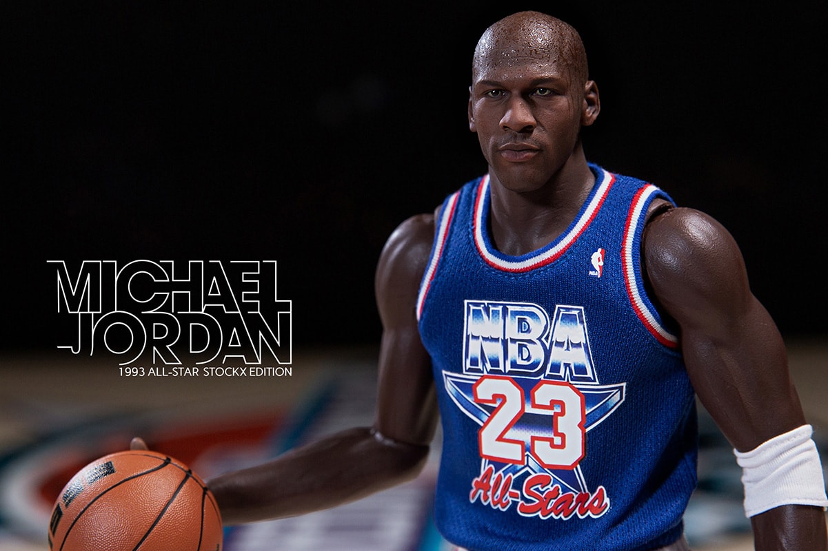エア ジョーダン 8」を履く'93年の“マイケル・ジョーダン”のフィギュア