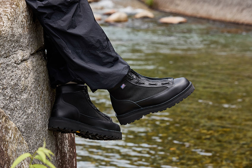 オールブラック”な「ダナーライト +AN」新登場！ミッドソールは6mm増