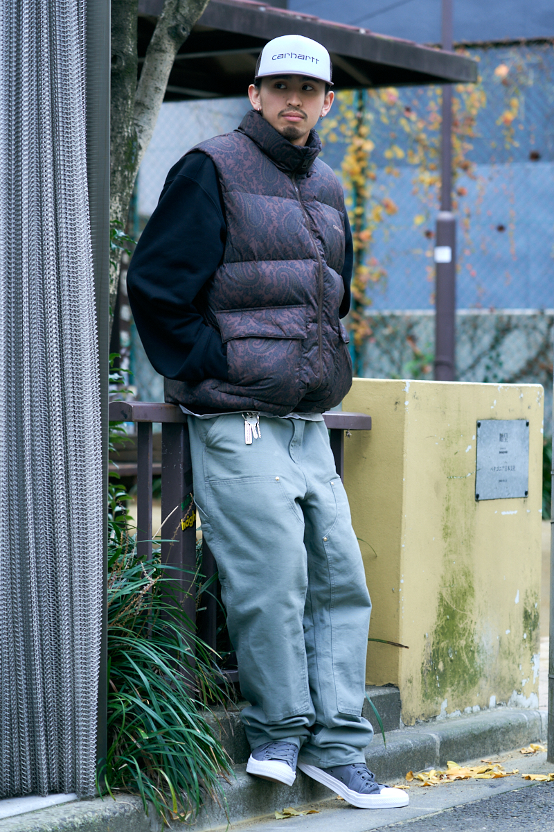 カーハートのダウンは一味違うペイズリー柄 | OCEANS オーシャンズ｜男