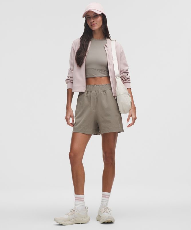 Stretch Woven ラッフルウエスト ハイライズショーツ 4インチ