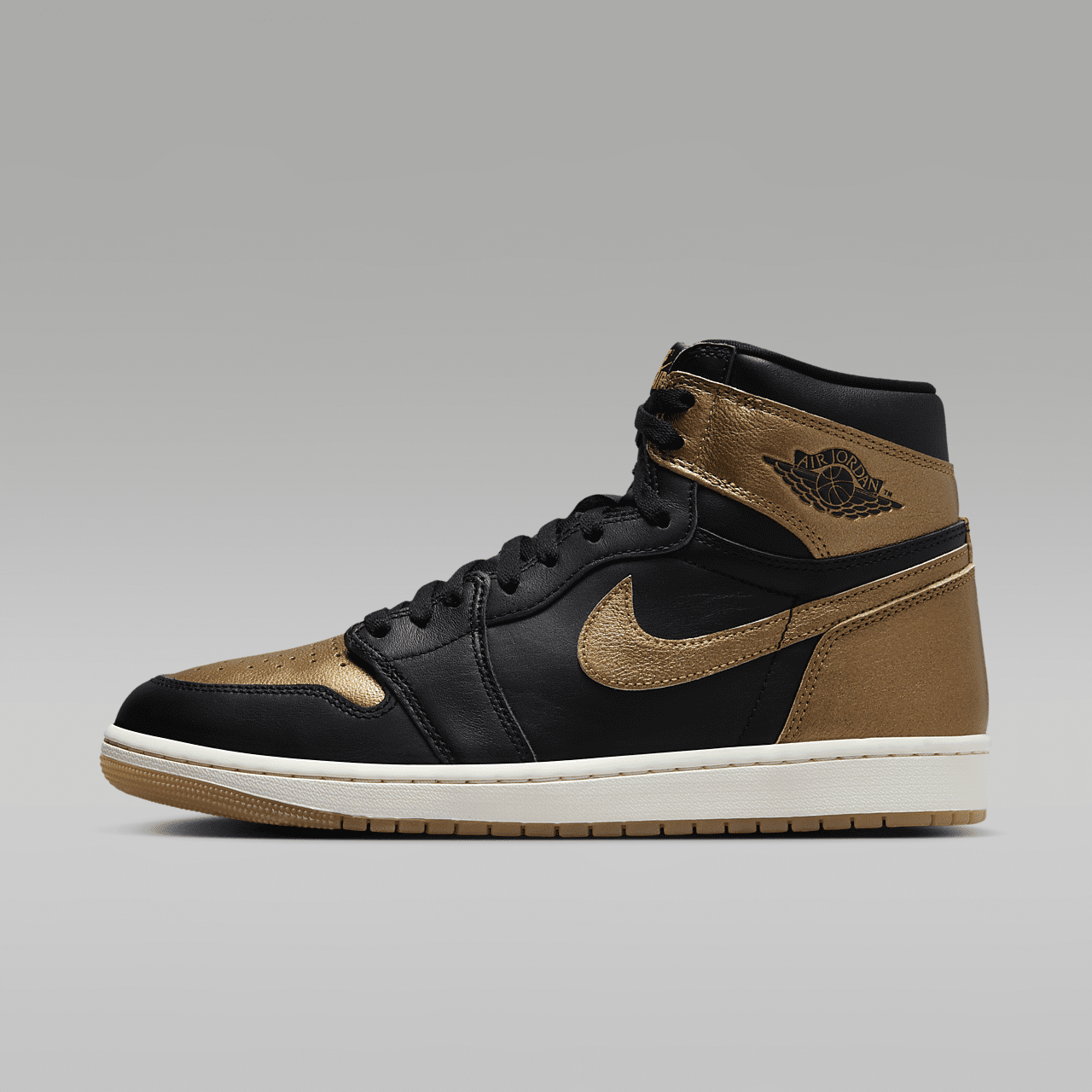 Air Jordan 1 Retro High OG Black Metallic Gold DZ5485-071 | More