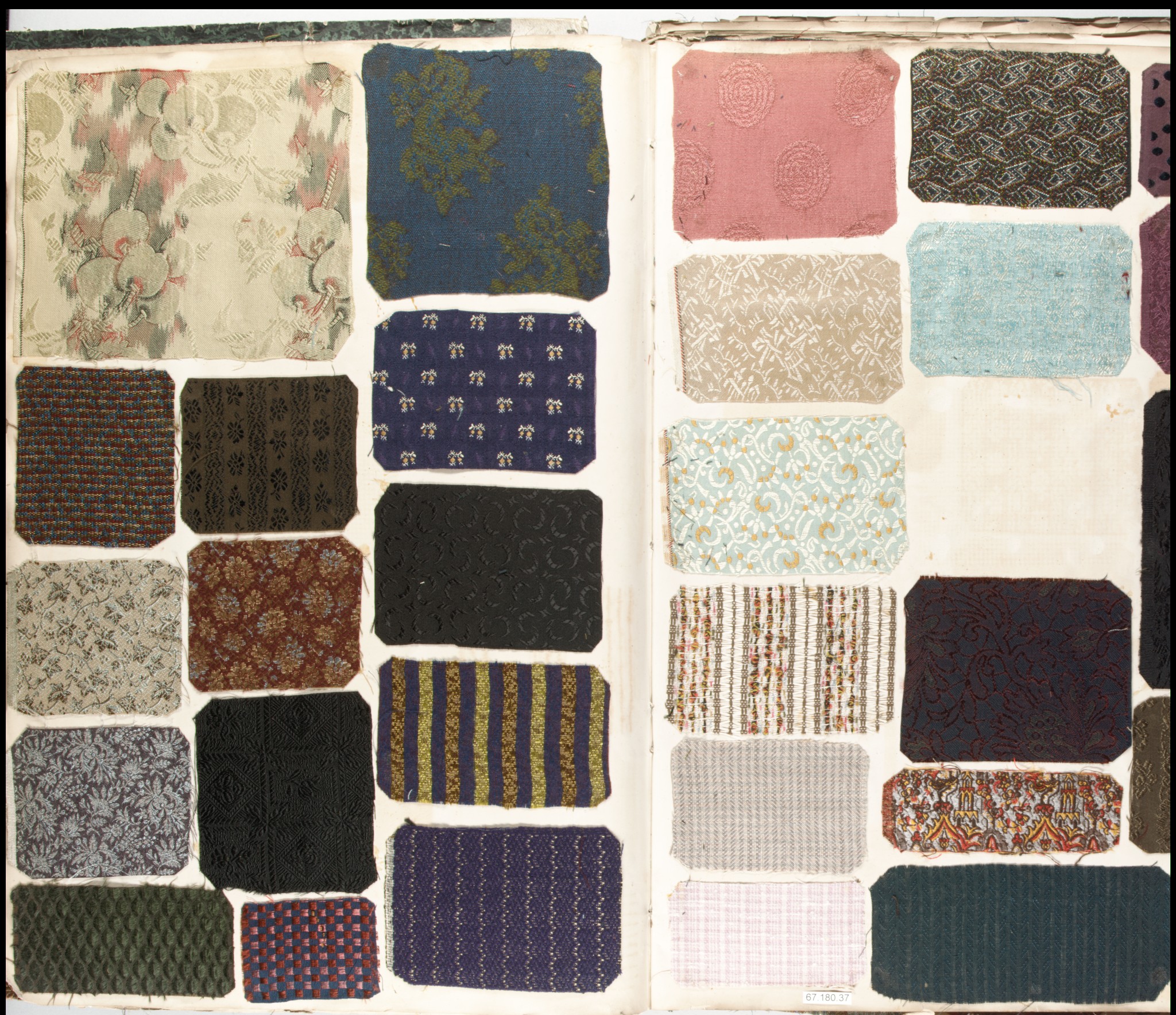 Textile Sample Book - French, Roubaix - The Metropolitan Museum of Art