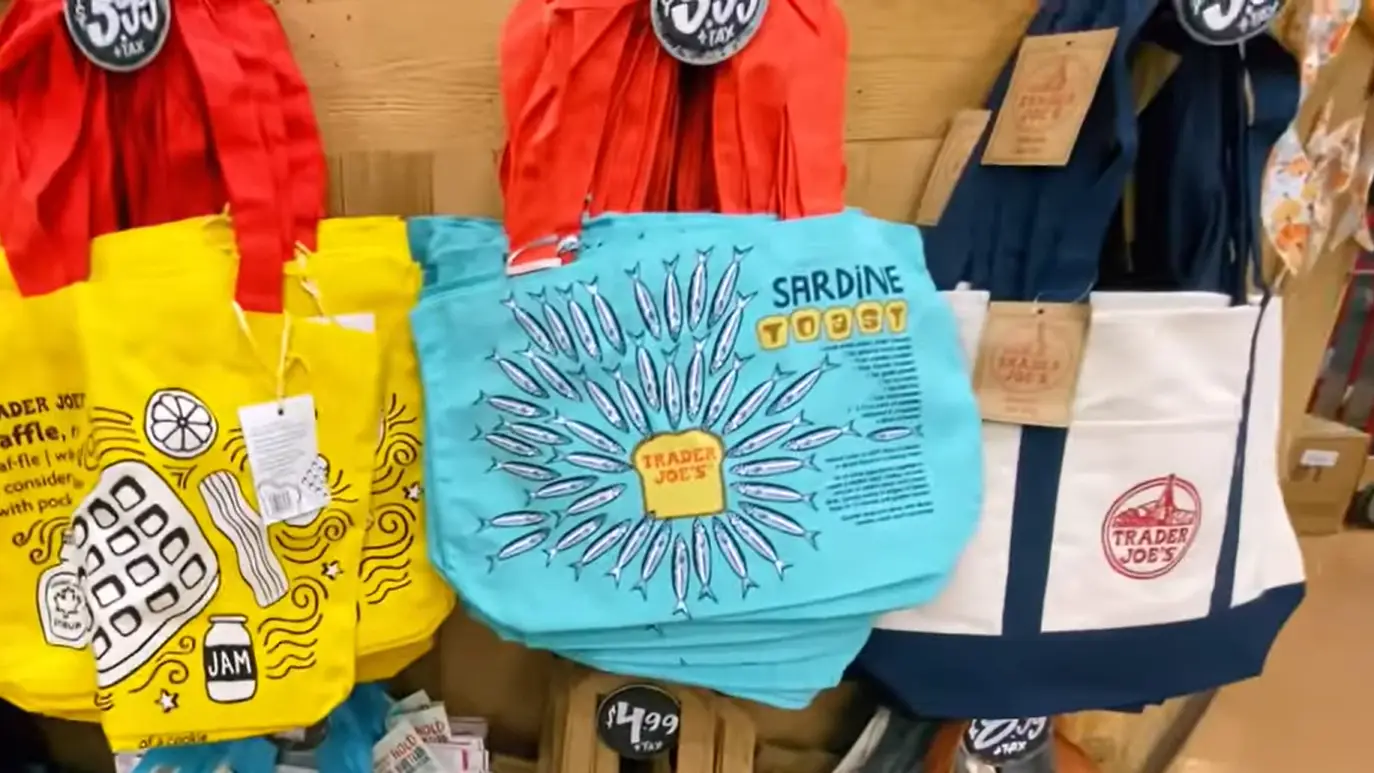 エコバッグがなぜ人気？トレーダージョーズ（Trader Joe's）のお土産特集！