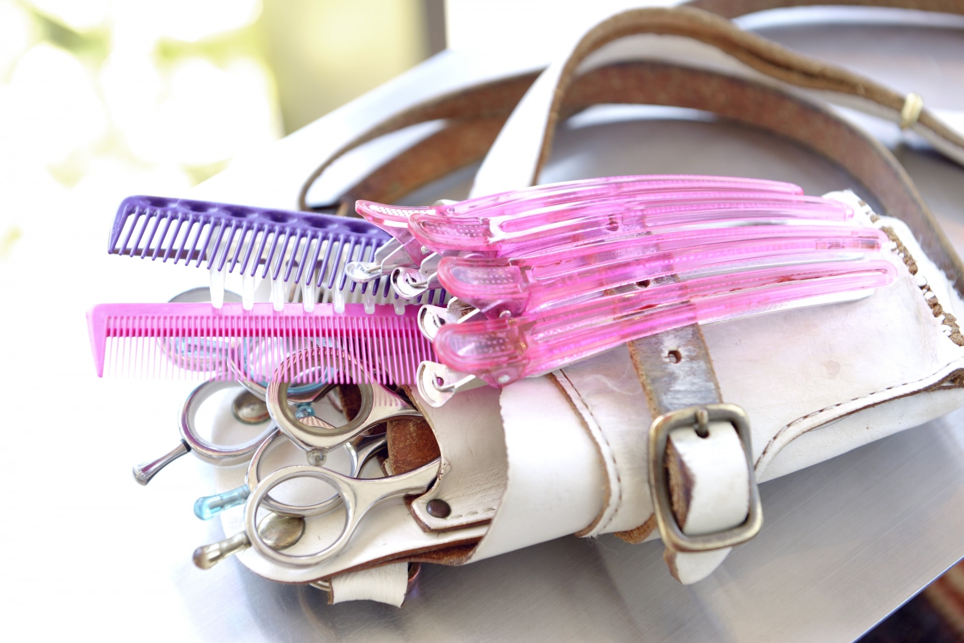 美容師の道具にはどんなものがある？ 美容師を美容師の道具に目指す