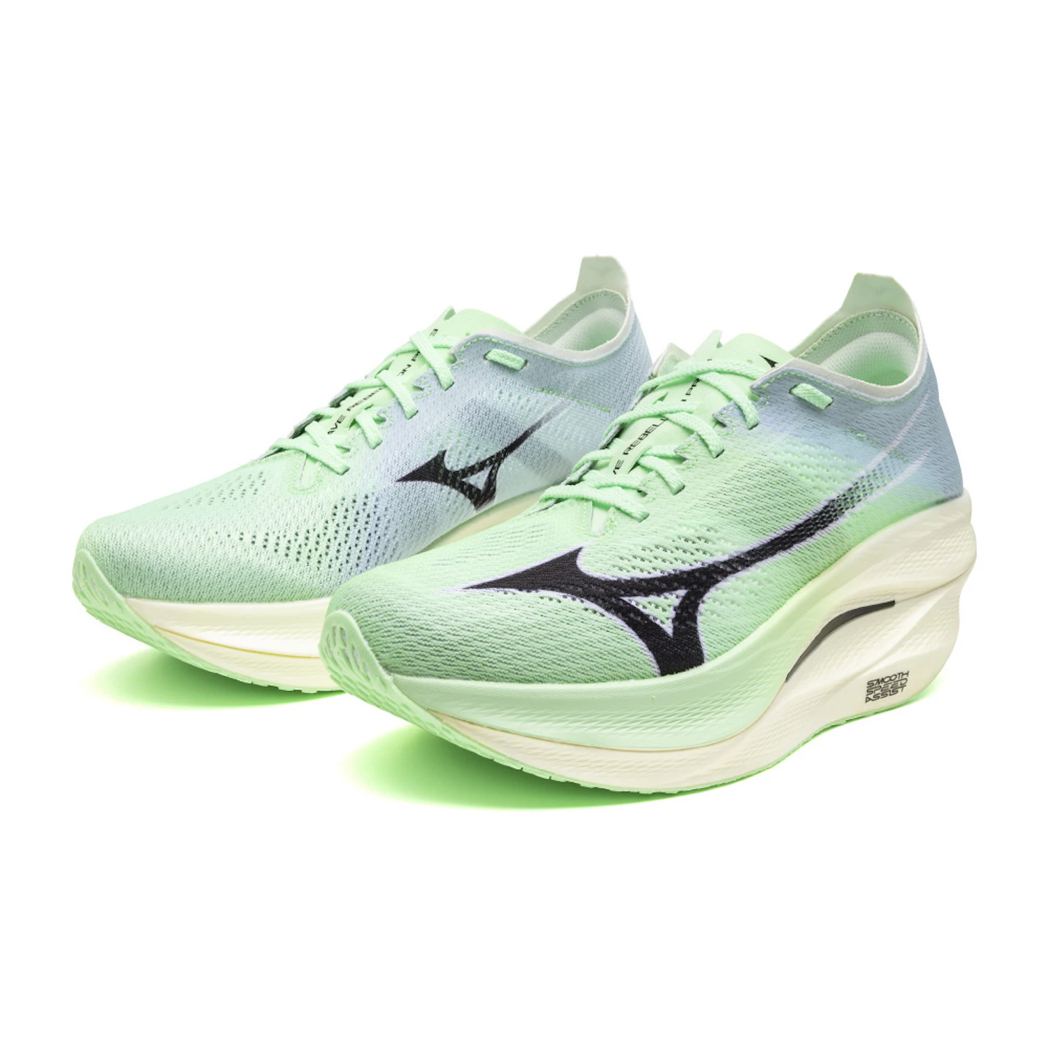 踵がないシューズ”がさらなる進化！ ミズノ最新トップレーシング