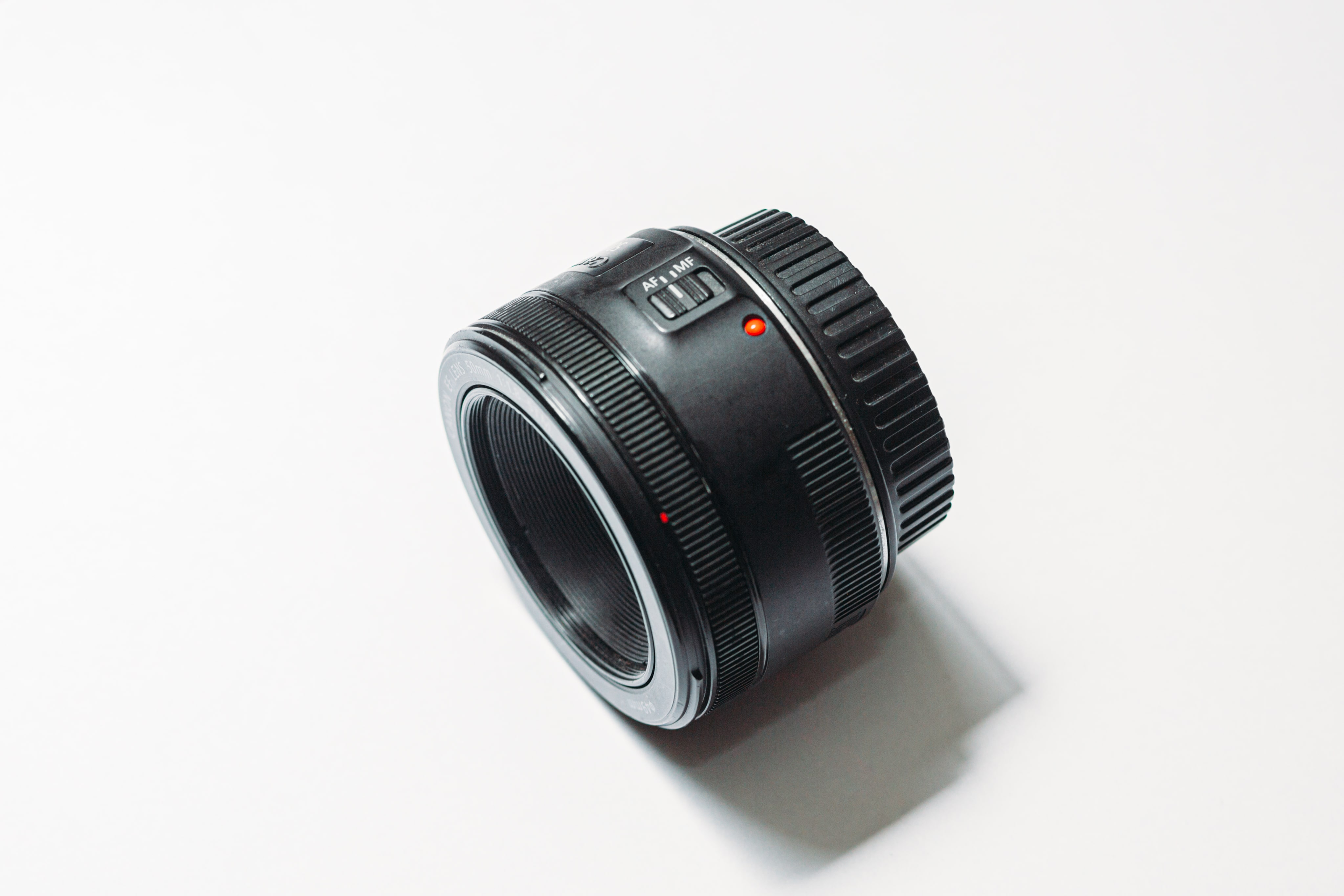 Canon の単焦点 EF50mm F1.8 STM をレビュー – 約5年使用して感じること