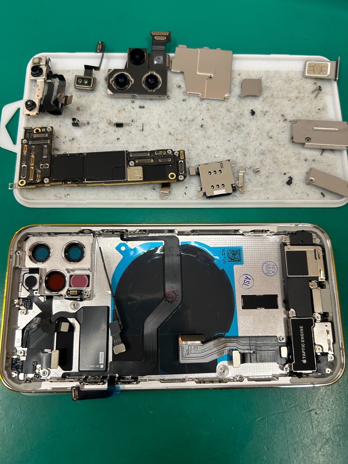 iPhone12 Pro 背面ガラスの交換しました！【イオン春日井店】