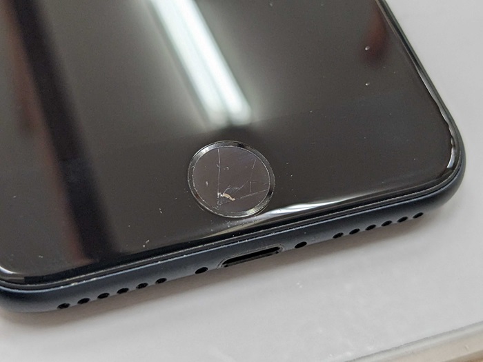 岡崎市】iPhone SE 第3世代 SE3 ホームボタン修理 まちスマ岡崎店