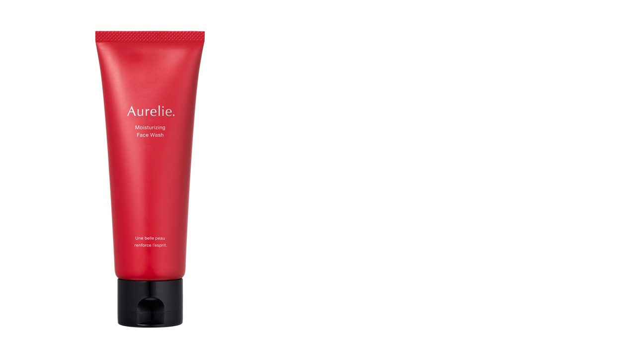 1,000種類以上の美容法を試したMEGUMIプロデュースのスキンケア