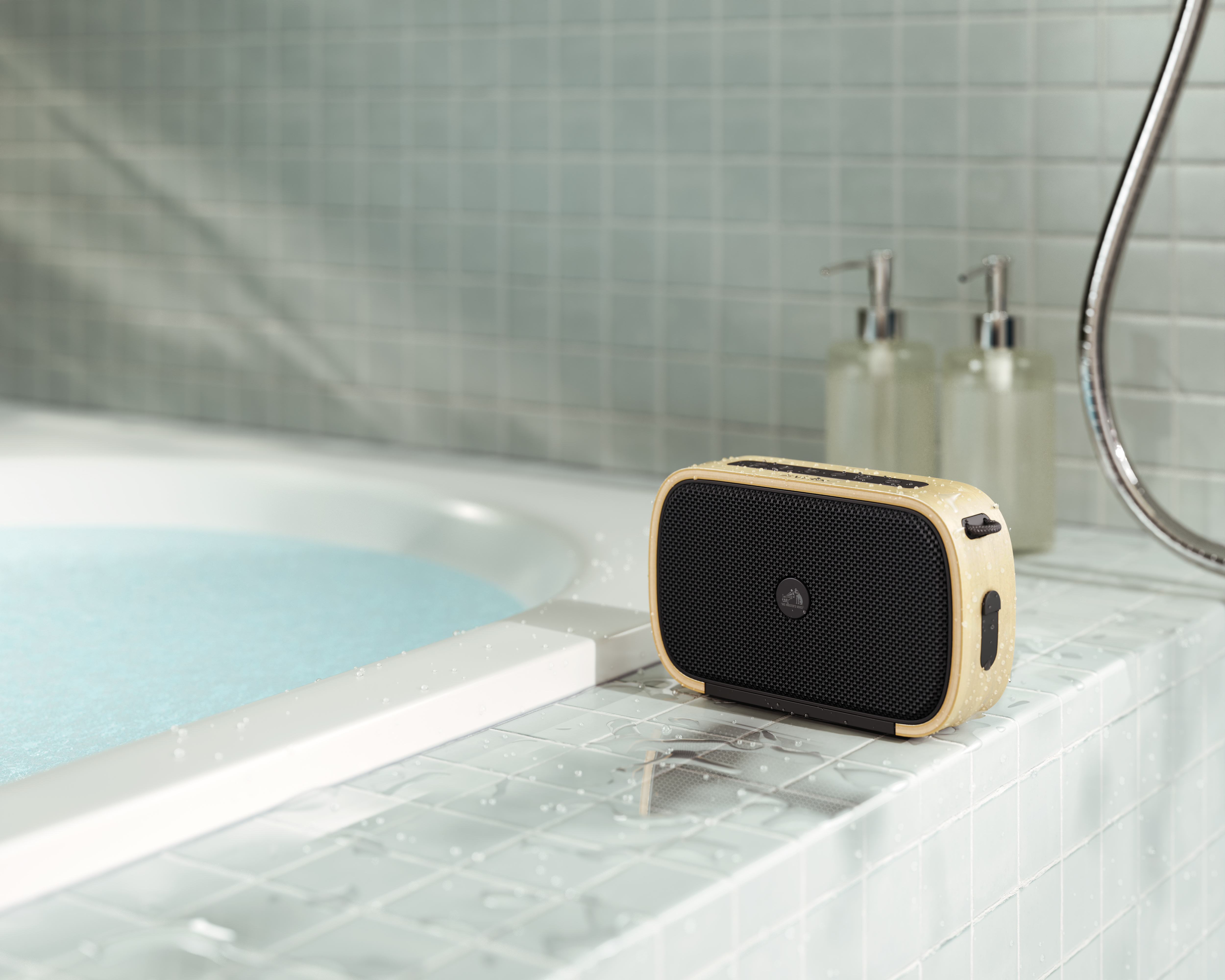 Victorブランド 天然木を採用した防水スピーカー「SP-WS04BT」 | WORKS