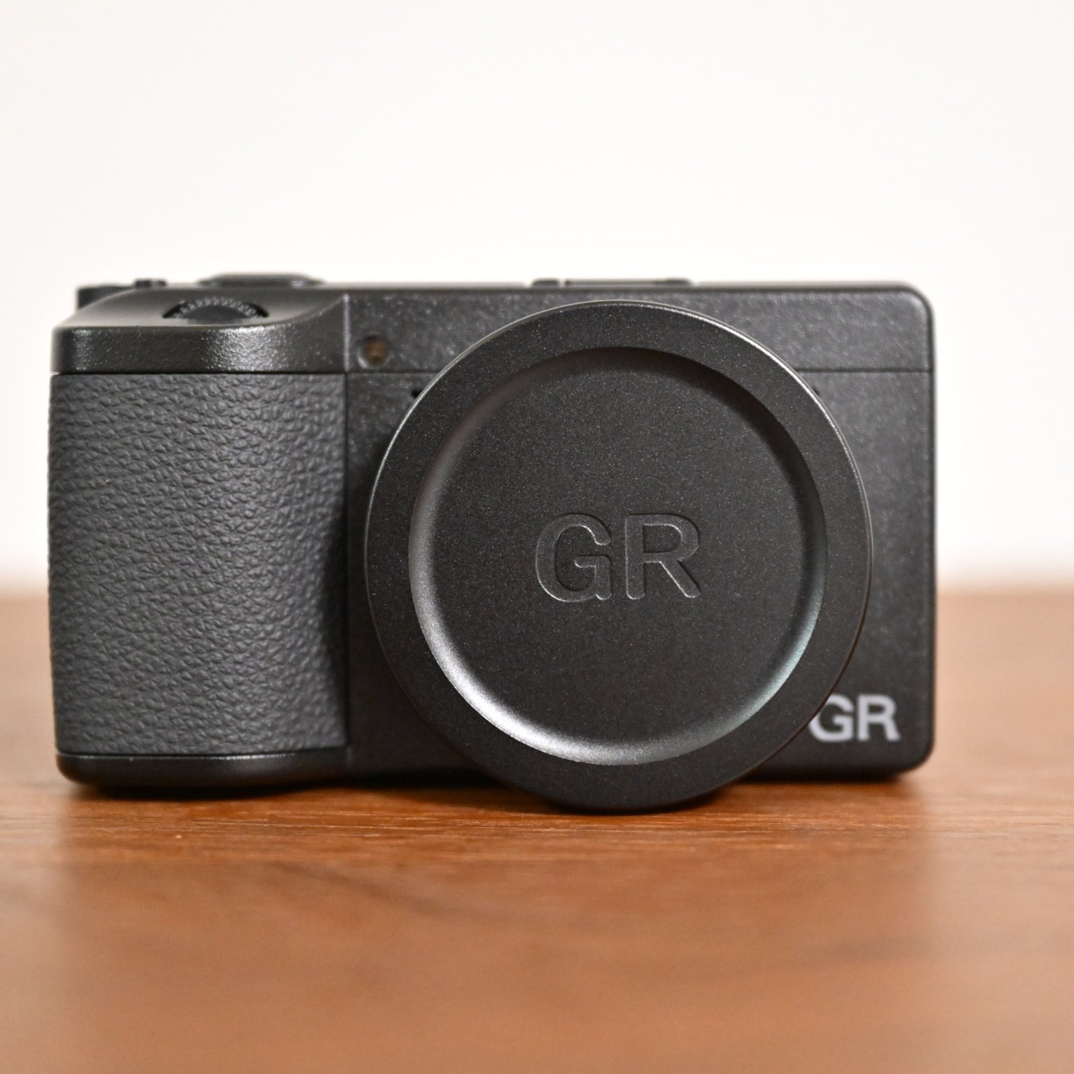 リコー GR IV(GR4)の中古 (美品)・¥207,000・シャッター474回