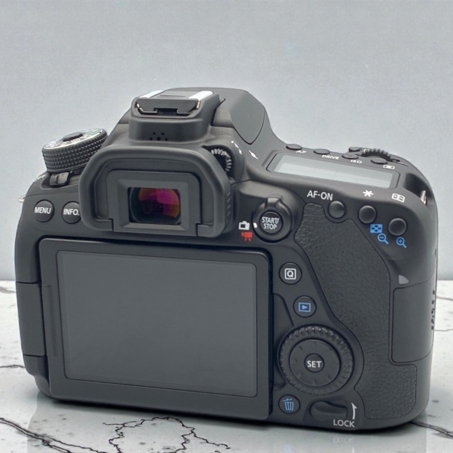 Canon EOS 80D ボディの中古 (美品)・¥49,920 by せつな | みんなのカメラ