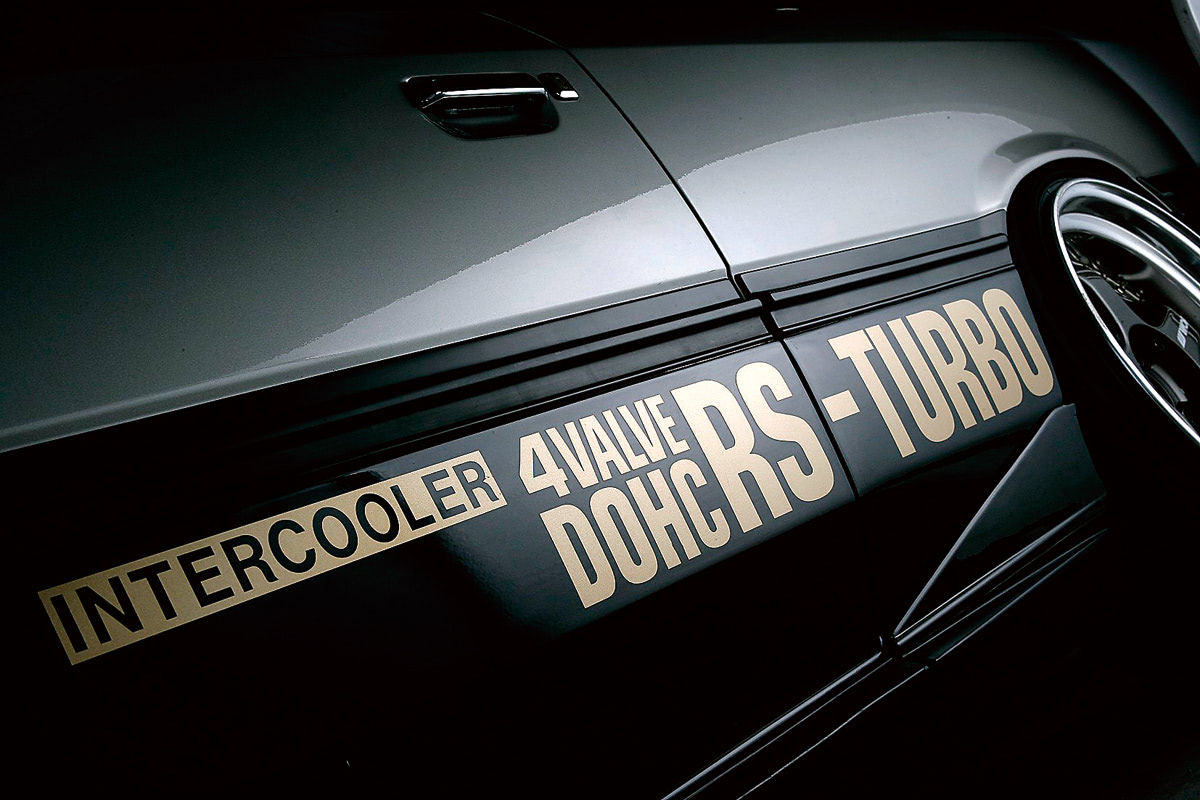 サーキット走行からファミリーユースまで！ あこがれの鉄仮面