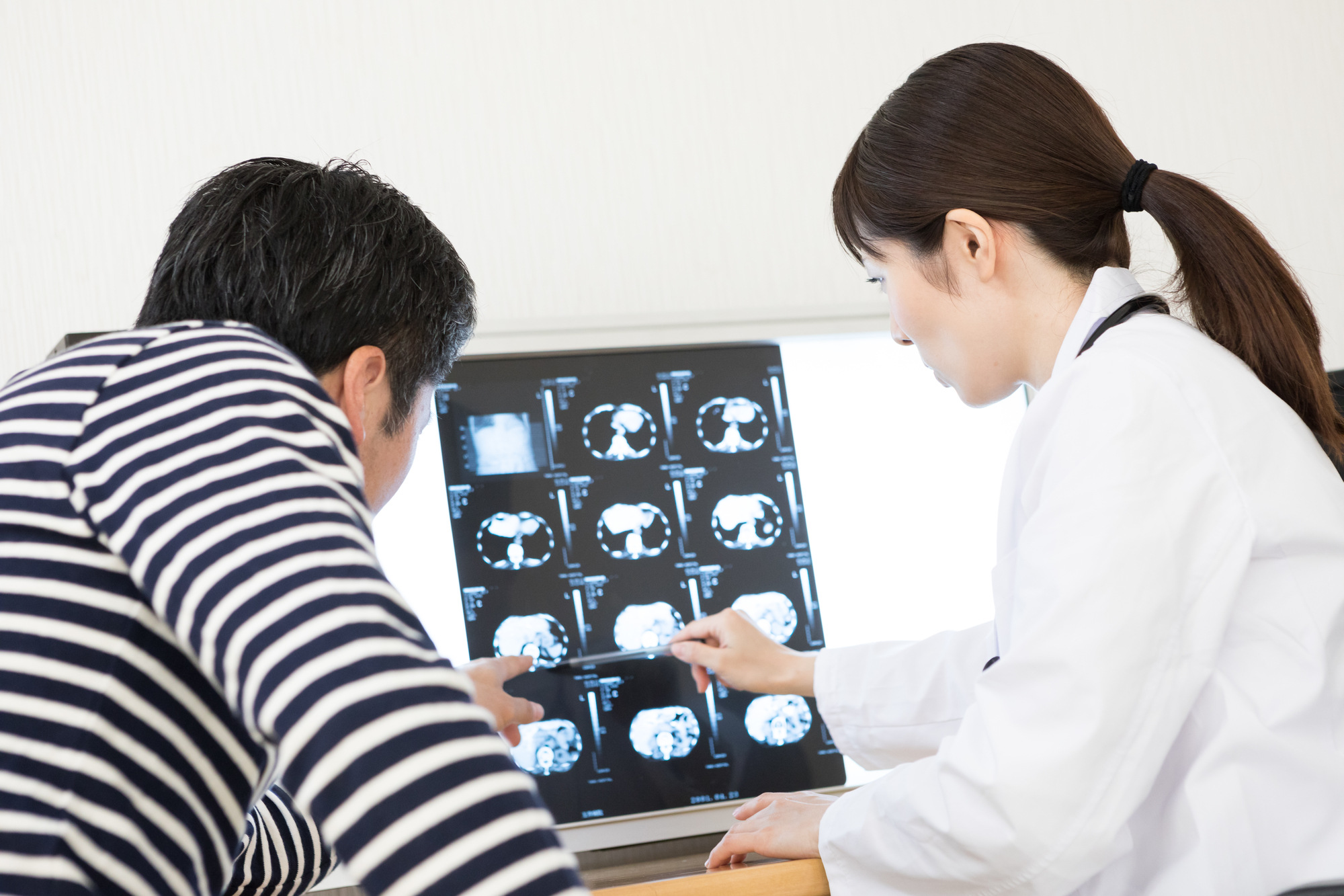 画像診断 2025年版 12ヶ月分 定価4万円程 放射線技師 放射線科医 読影