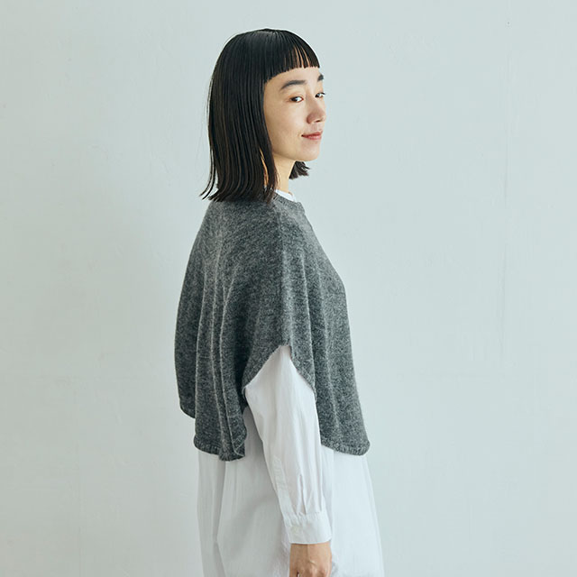 重ね着するポンチョケープ｜衣料品｜中川政七商店 公式サイト