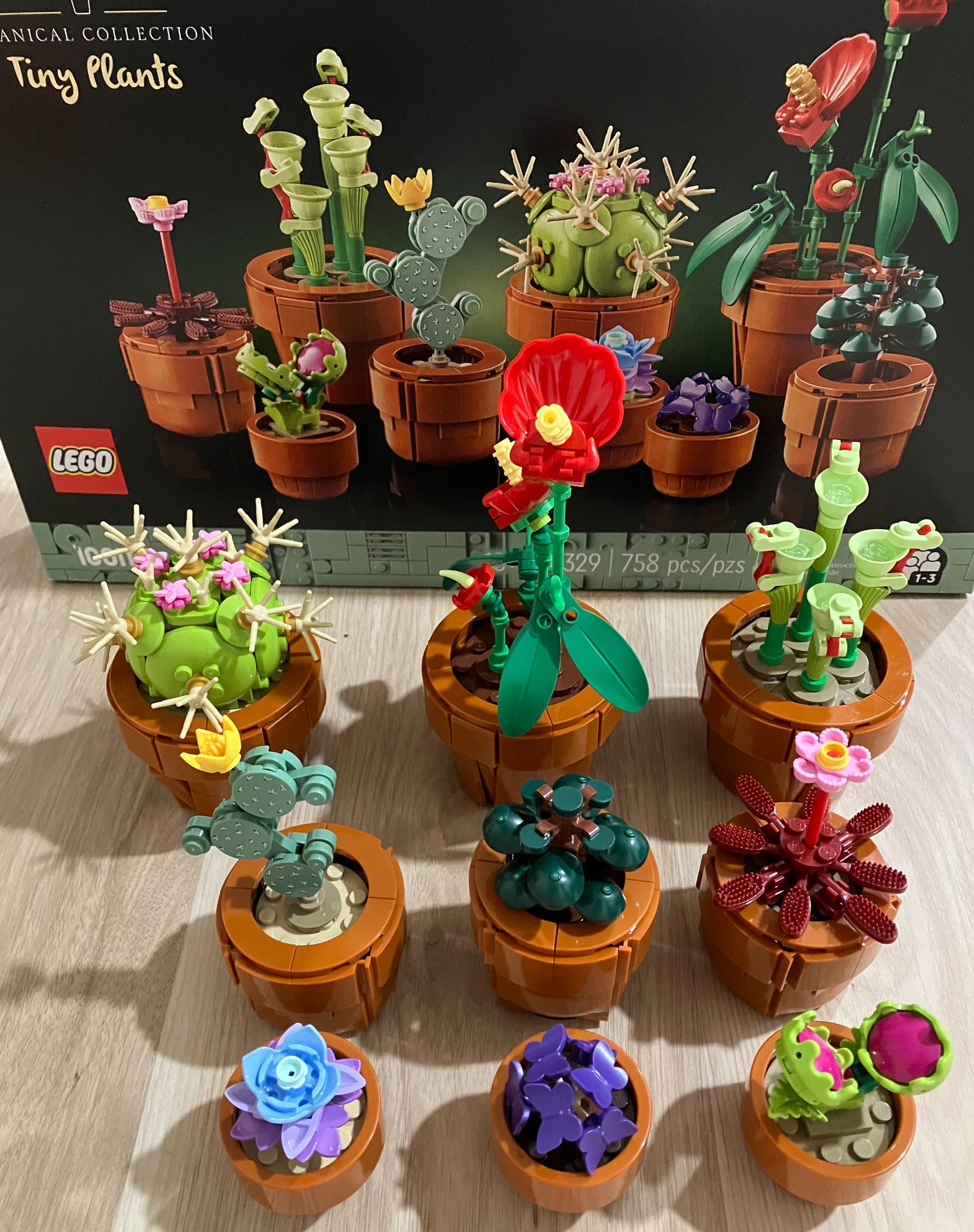 Set Review - #10329-1: Tiny Plants - Botanicals Collection