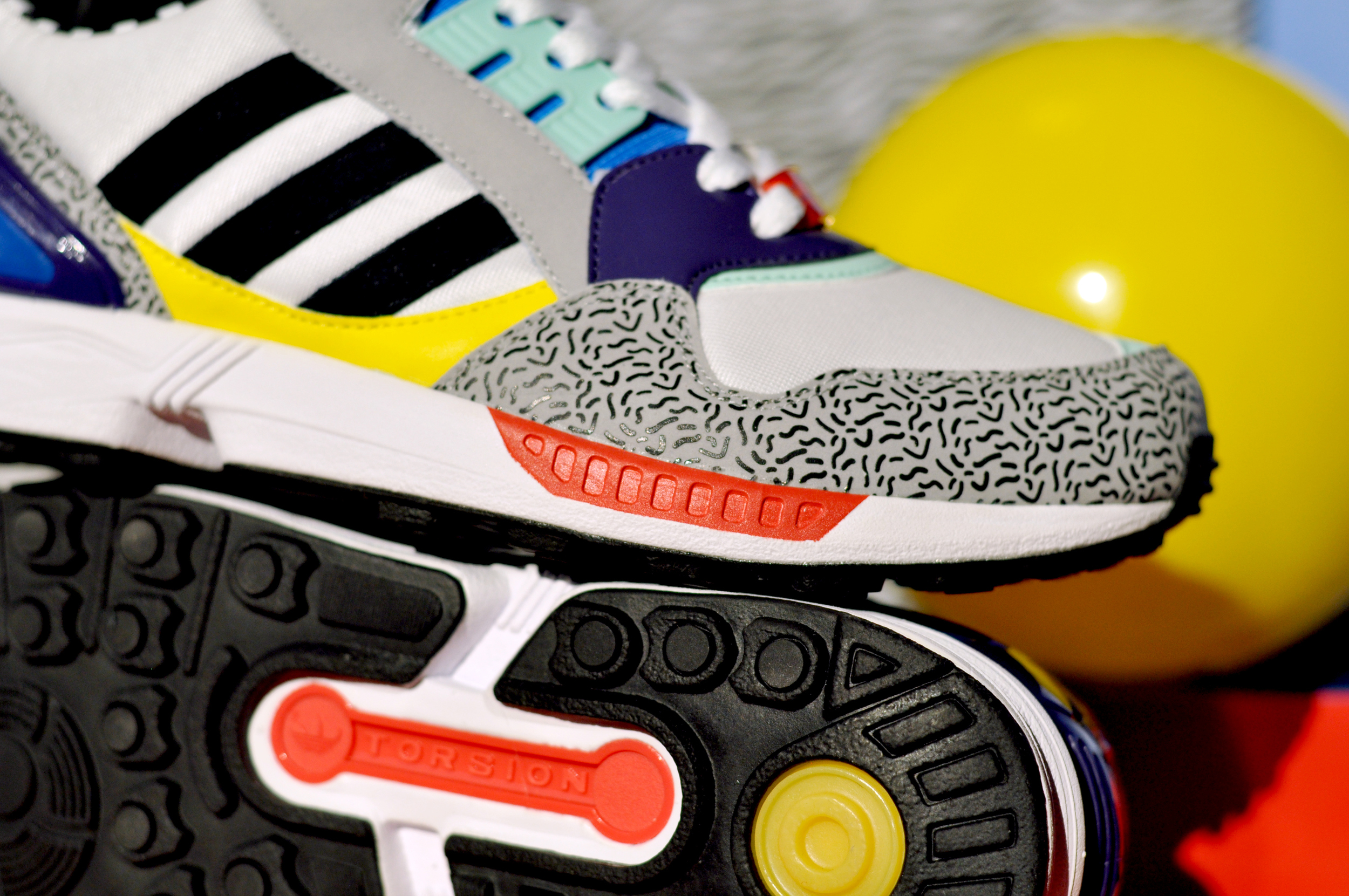 ADIDAS-MEMPHIS-ZX9000-5.jpg?