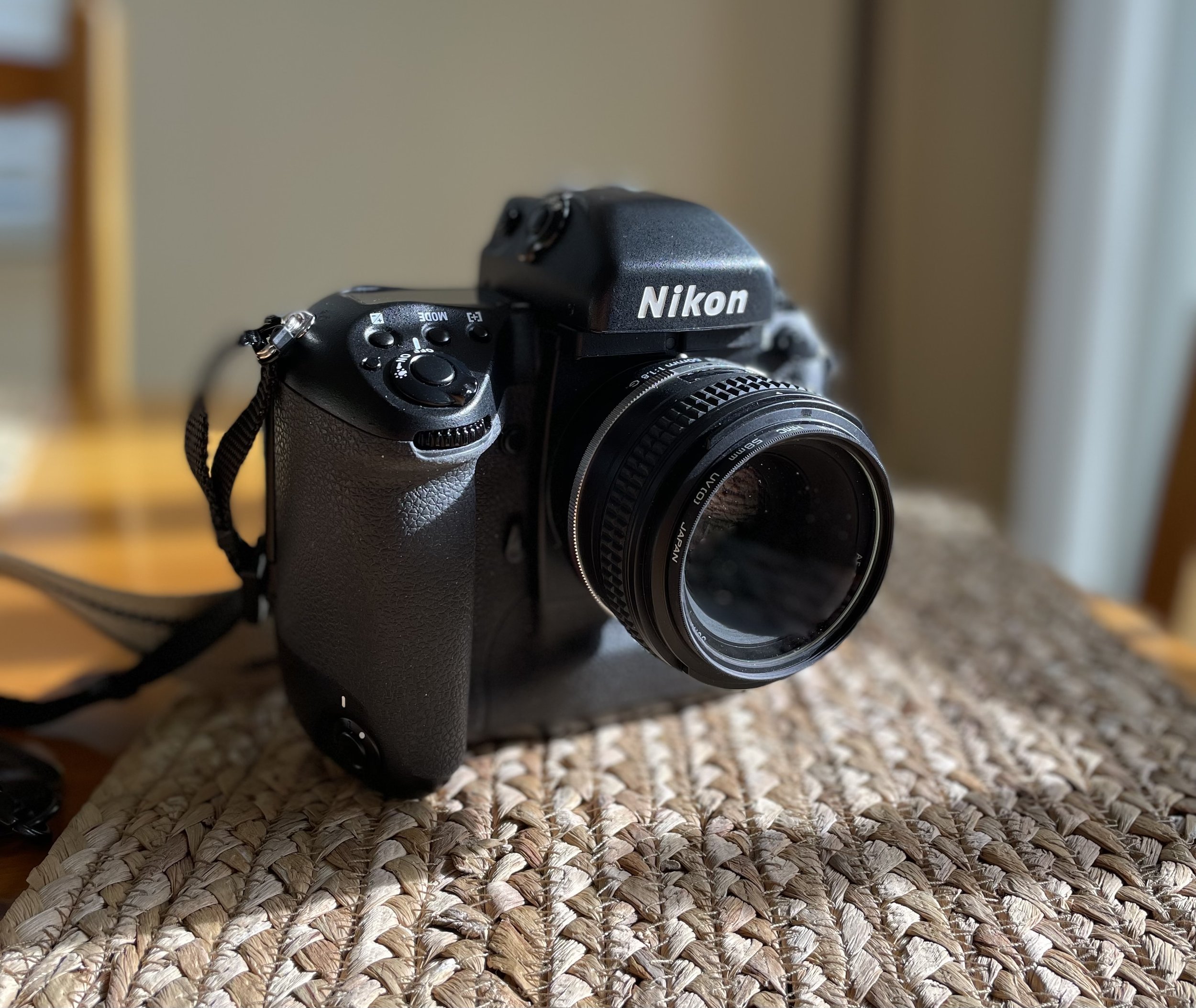 The Nikon F5. I can stop buying cameras now. — Blog