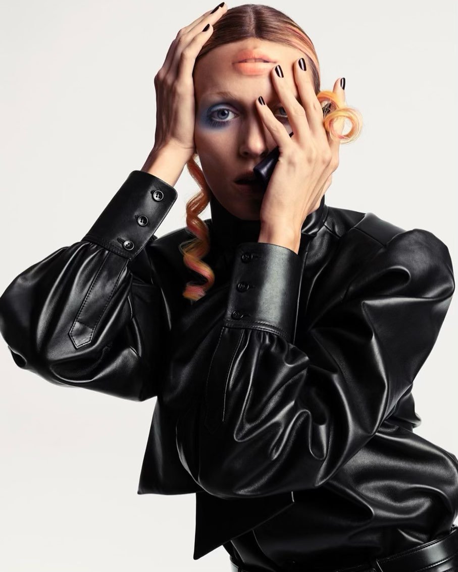 Anja Rubik Guest Edits Vogue Poland March 2023 5th Year — Anne of