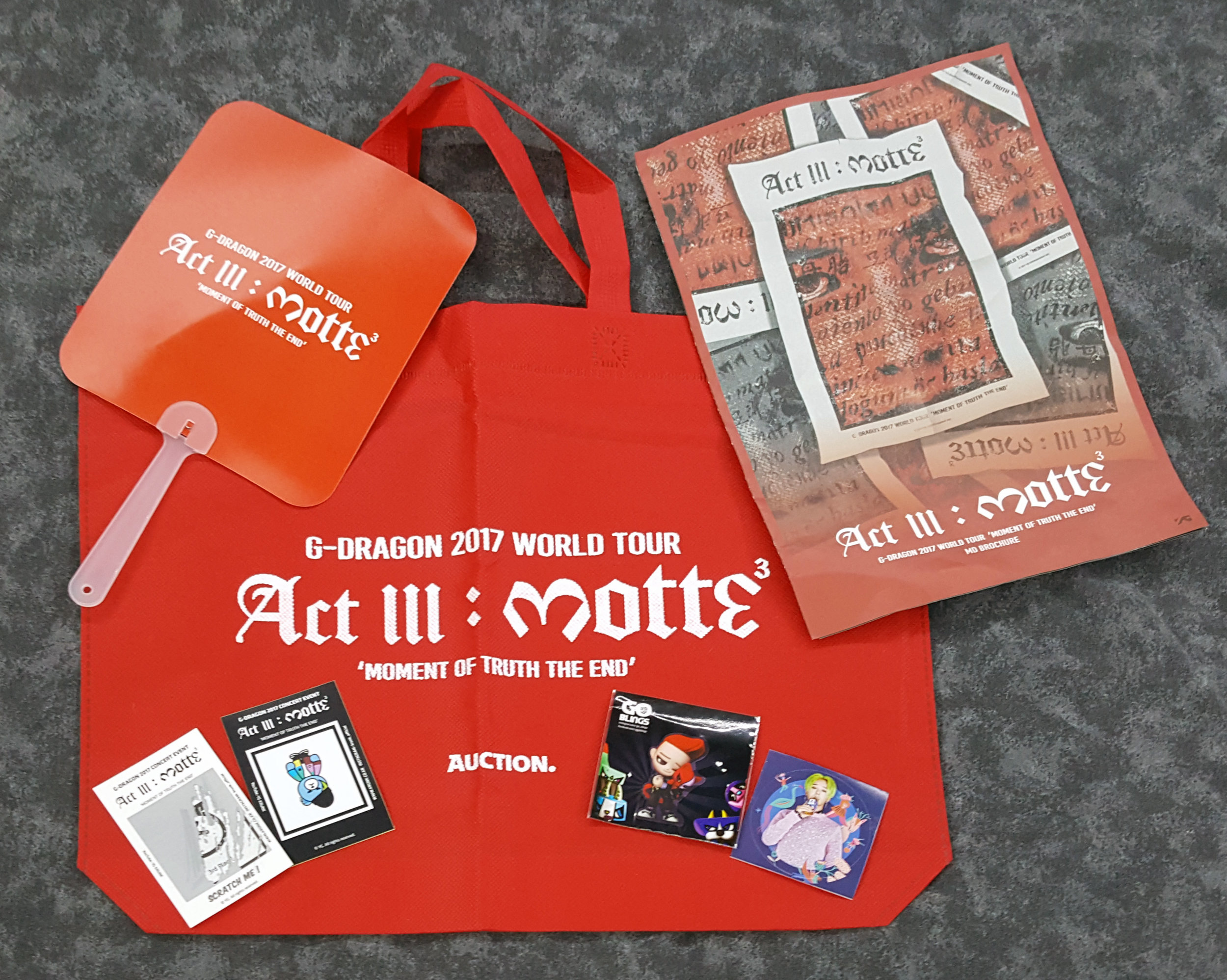 2017 - G-Dragon World Tour - Act III : MOTTE³ - Promotional Items
