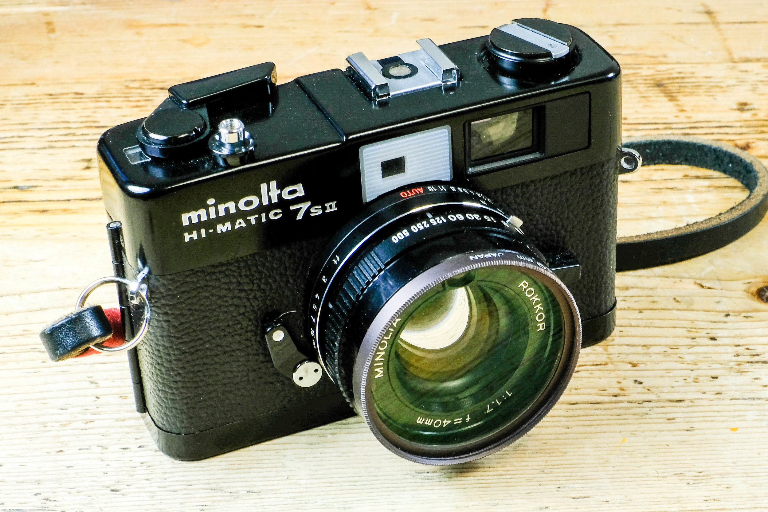 Black Minolta Hi-Matic 7sII — Broken Camera . Club