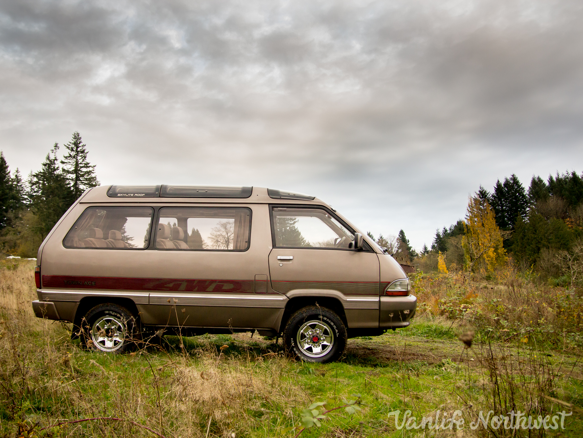 1991 Toyota Town Ace 4wd Van — Vanlife Northwest
