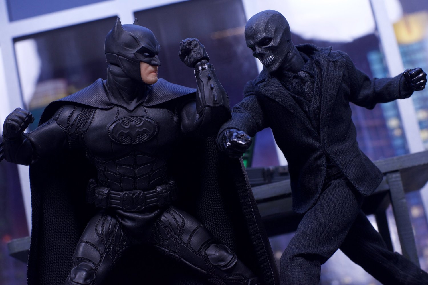 Mezco One:12 Stealth Batman & Black Mask Two Pack — D Amazing