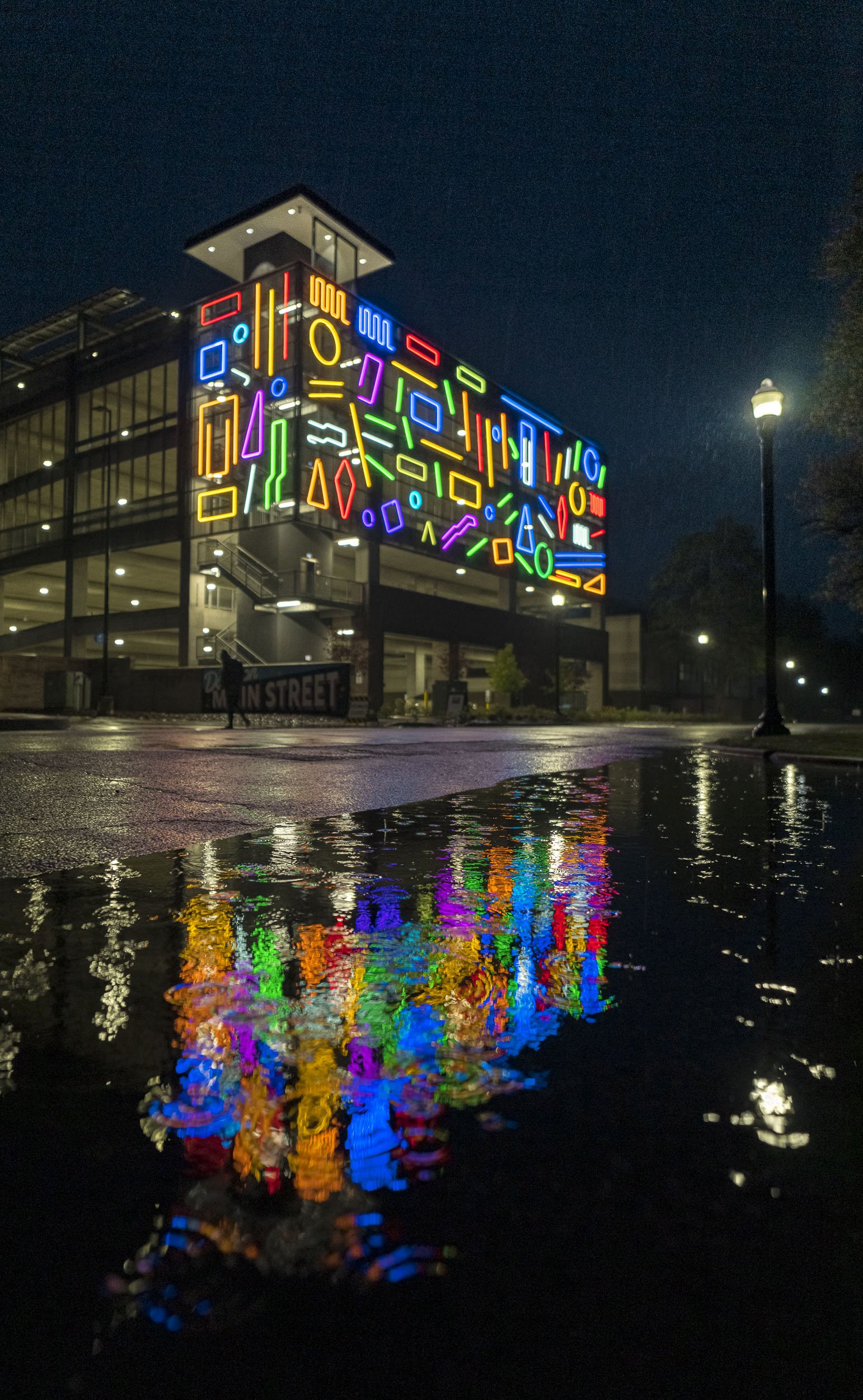 INTERACTIVE NEON MURAL IN BENTONVILLE — Justkids