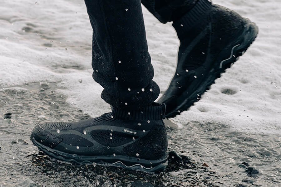 MIZUNO and nonnative Preview the 