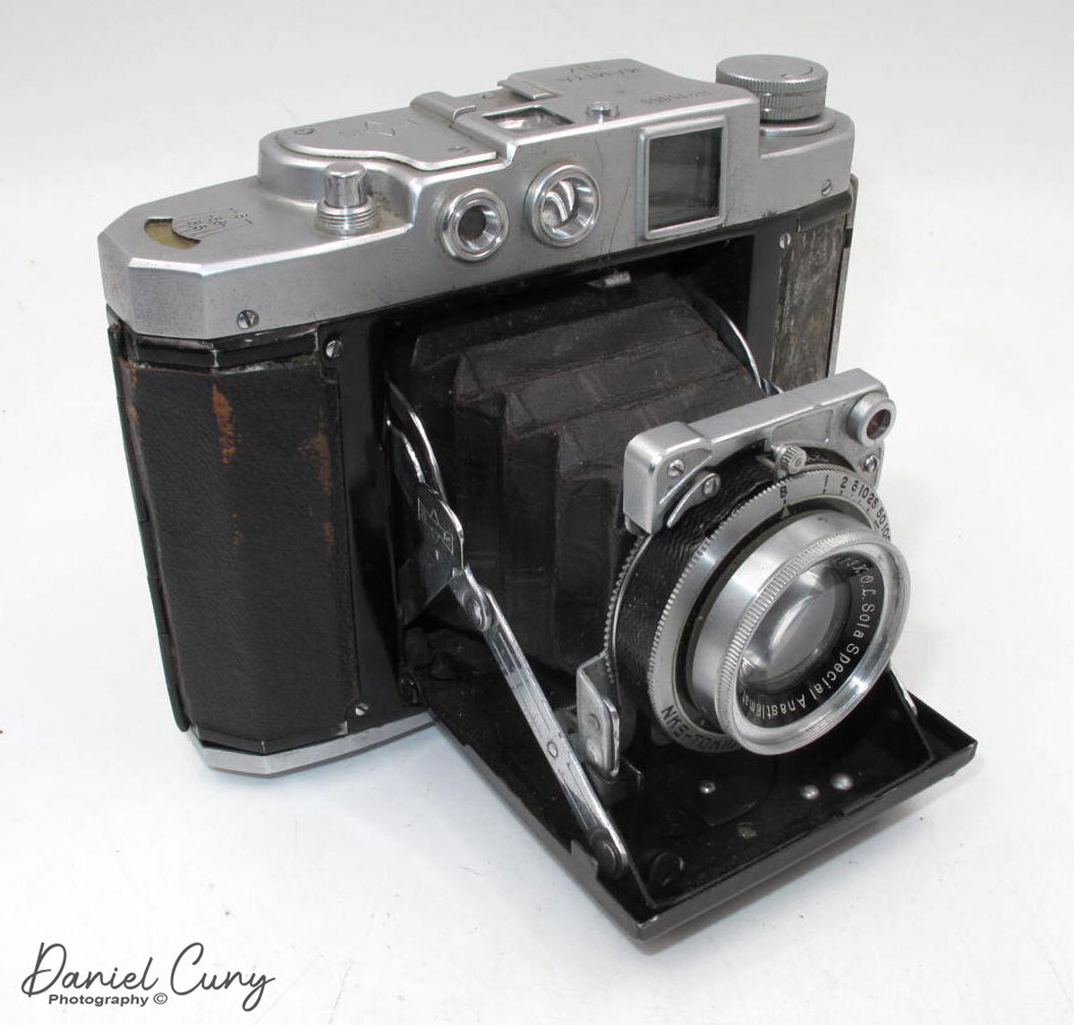 MAMIYA SIX II, Early Version — Concert Photos, Historical Images