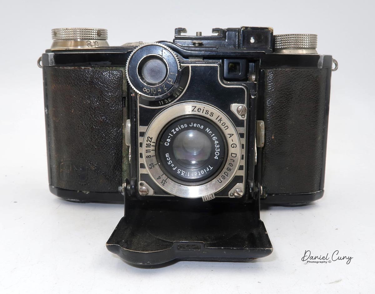 Zeiss Ikon Super Nettel — Concert Photos, Historical Images