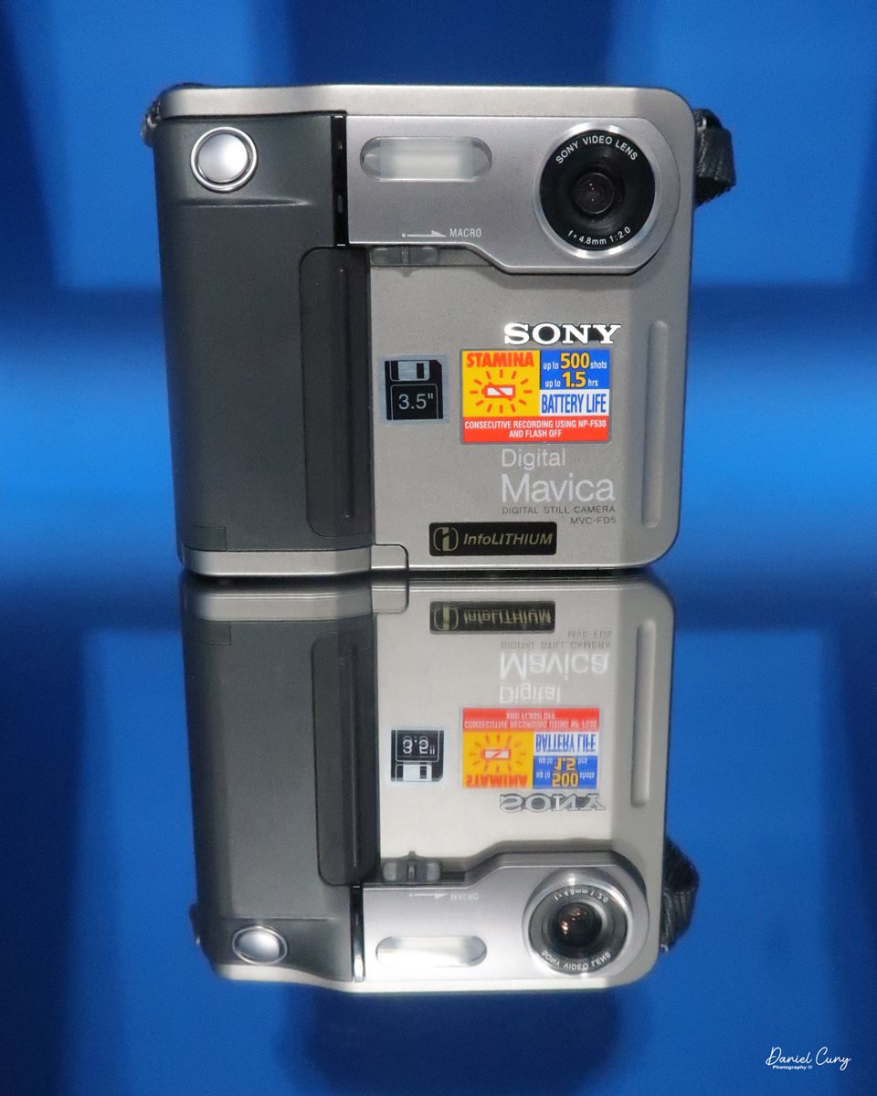 Sony Mavica — Concert and travel photographer with the passion to