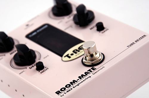 → T-REX EFFECTS ← Pedals for guitar and bass players!