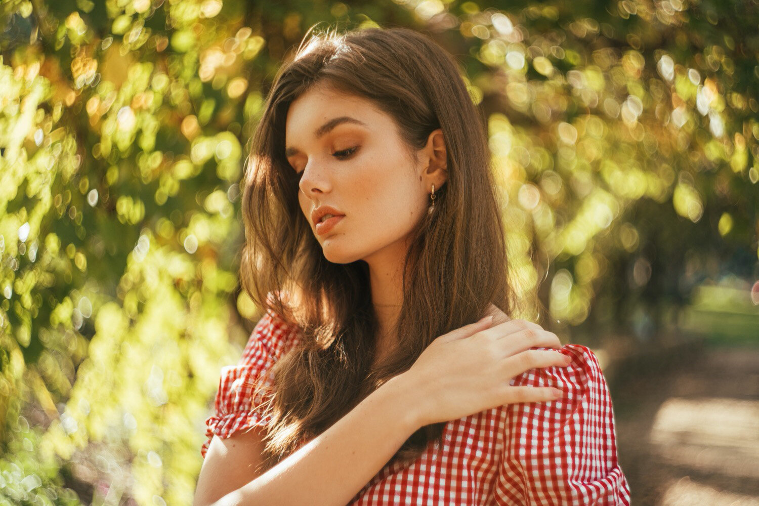 Helios 44-2 58mm f2 Vintage Lens for Portrait Photography — JULIA