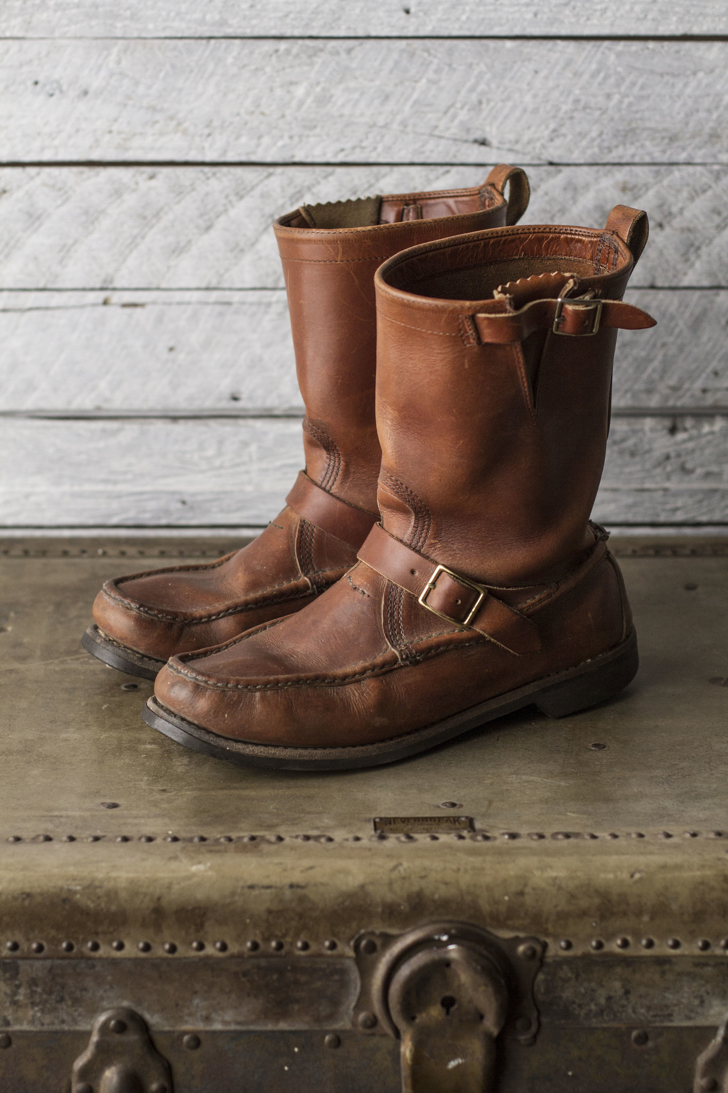 RUSSELL MOCCASIN CAVALIER — Velour