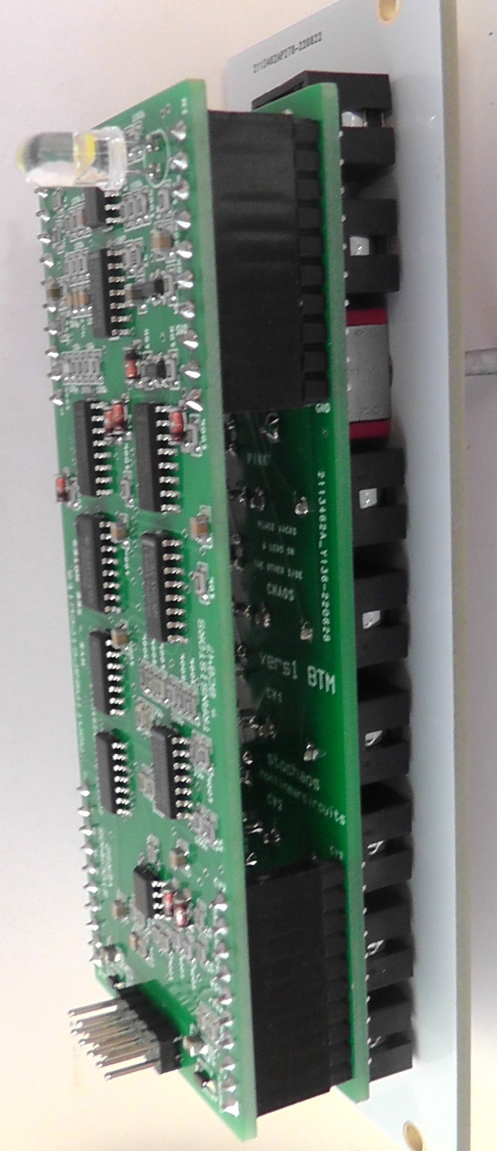 chaos vs random gate and CV generator — Nonlinearcircuits