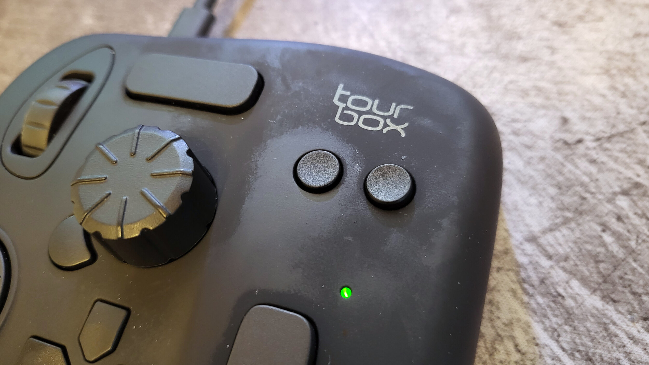 Tourbox Neo Review: Working Efficiently — Sypnotix