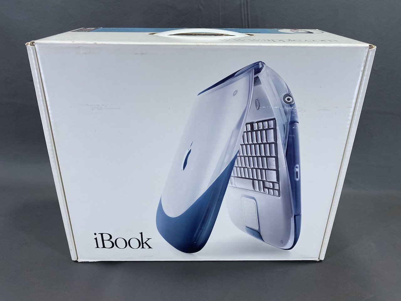 iBook G3 (Graphite / 366) — mac27.net