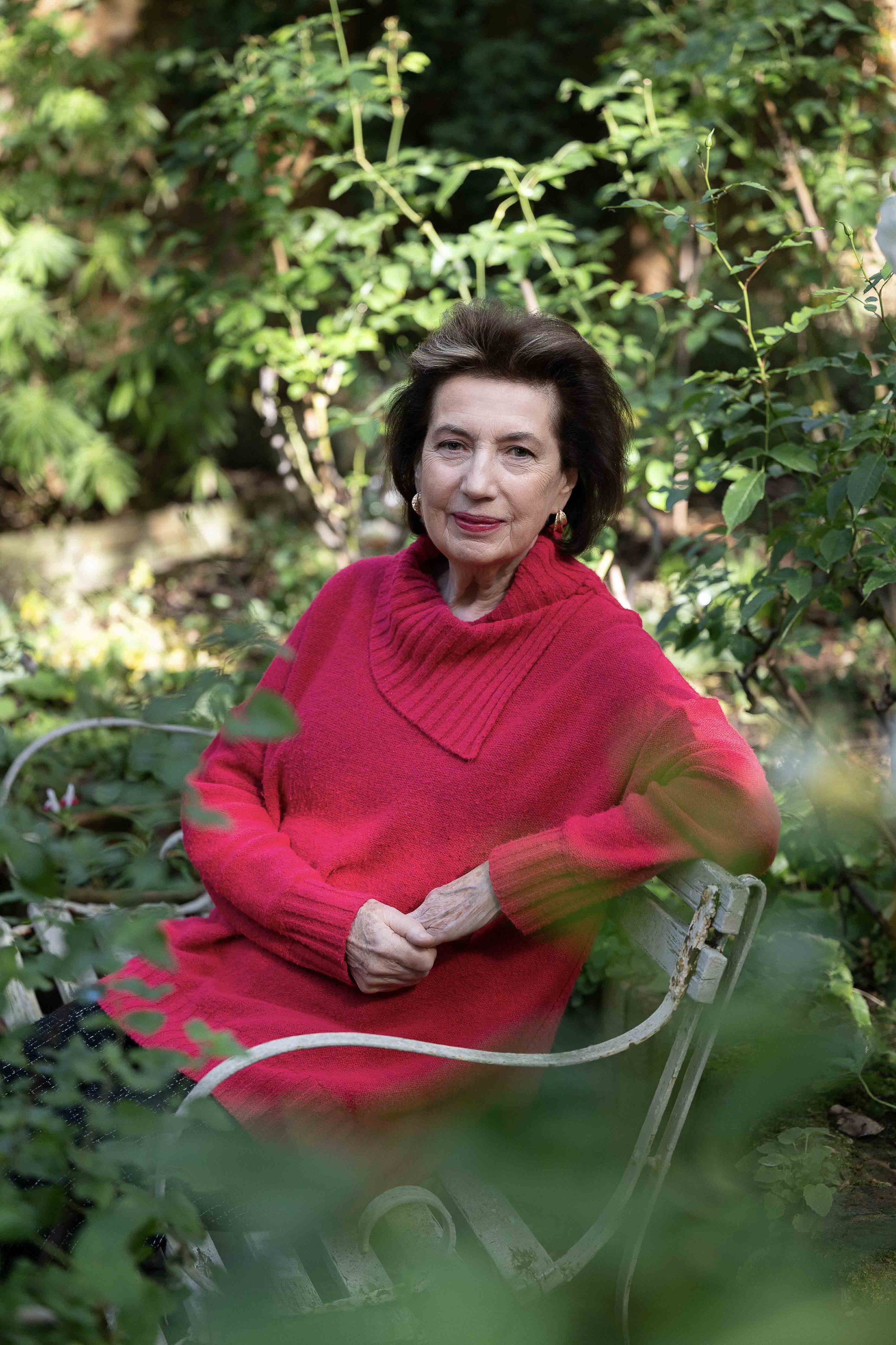 Biography — Imogen Cooper