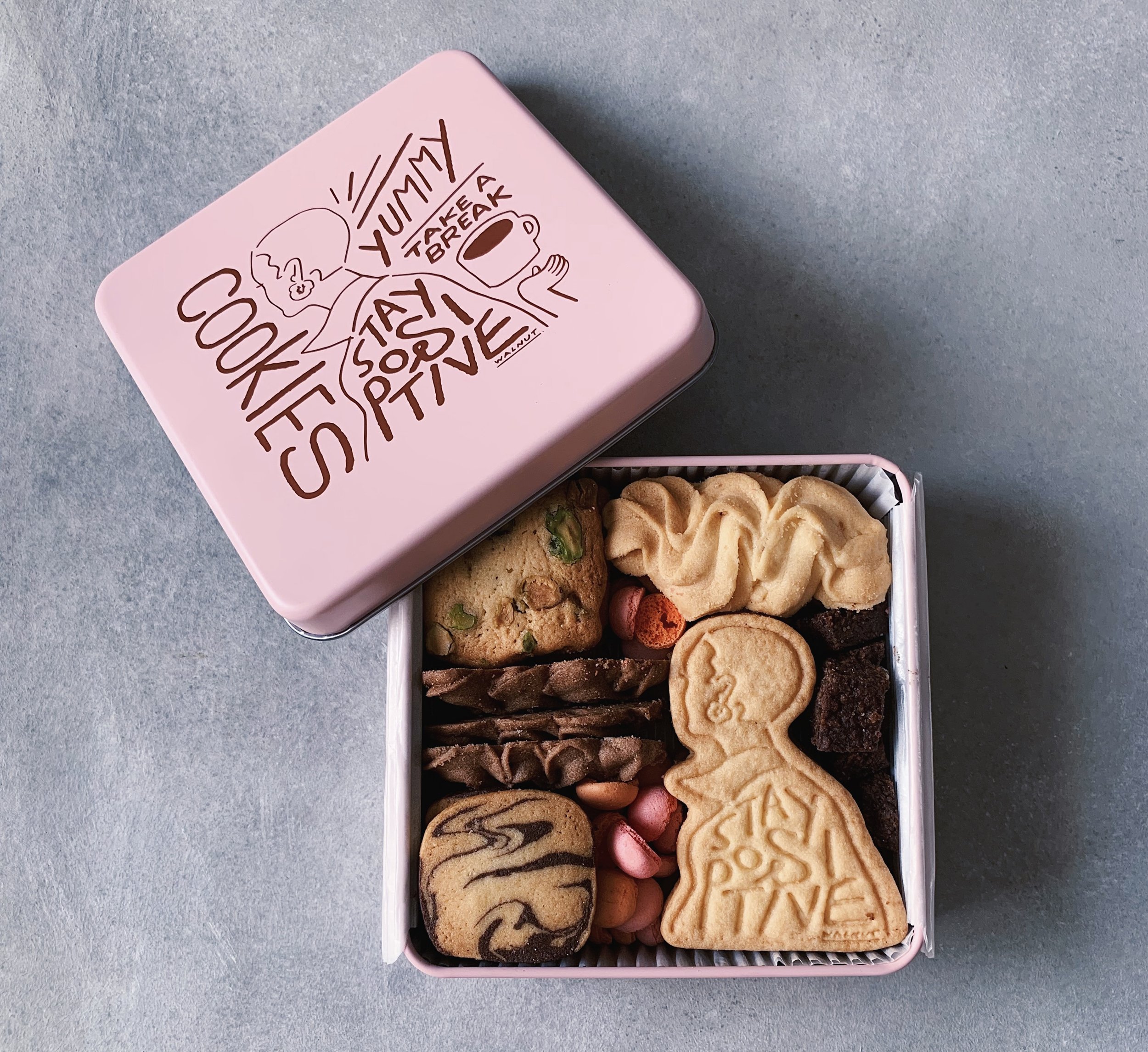 WALNUT クッキー缶 — WALNUT illustrations