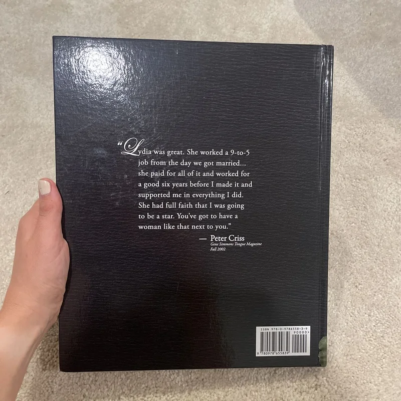 Sealed With a Kiss by Lydia Criss, Hardcover | Pangobooks